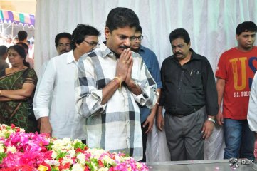 Celebrities Pay Homage To Edida Nageswara Rao